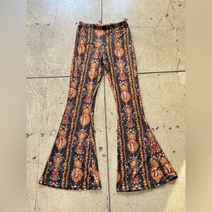 💚 2871. Birth Of Venus Ornate Print Flared Pants
